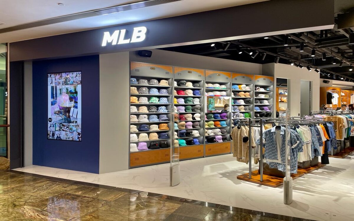 MLB